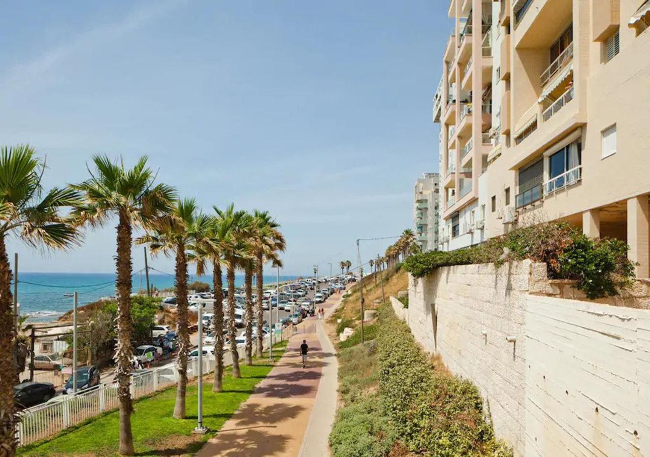 Ferienwohnung O&O Group-Exiting Beach View Best Loc Bat-Yam 3BR Bat Yam Exterior foto